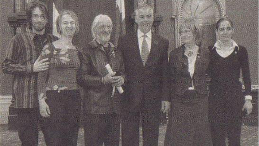 Photo de ma famille lors de notre passage au Salon rouge de l'Assemblée nationale