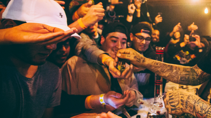 On veut organiser des fêtes pot chez vous, votez et passez le mot de notre engagement :)